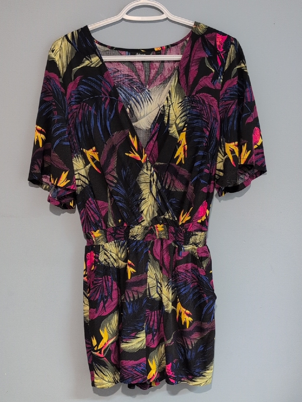 Reitmans Black Romper Jumpsuit with Pink, Yellow & Blue Leaf Print Size Large